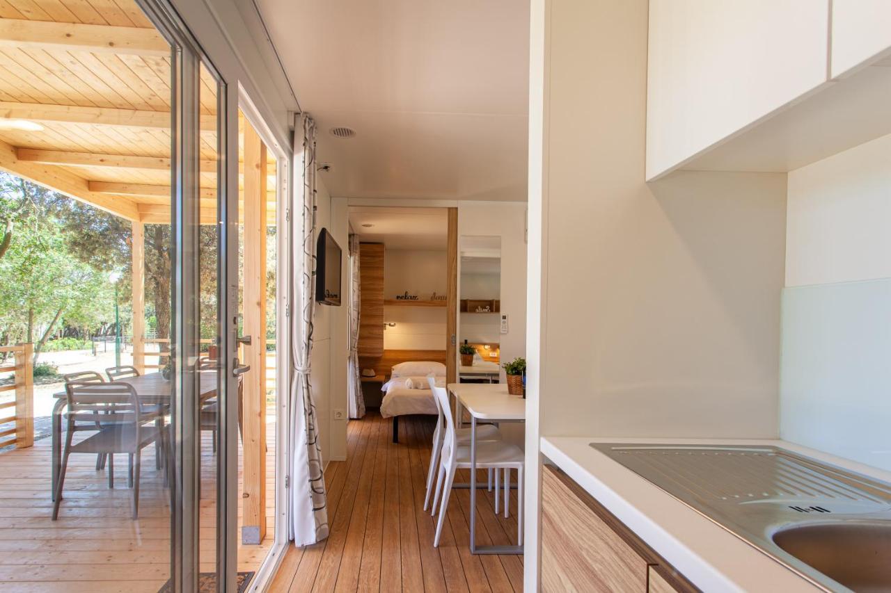 Mobile Homes Lopari 네레자인 외부 사진